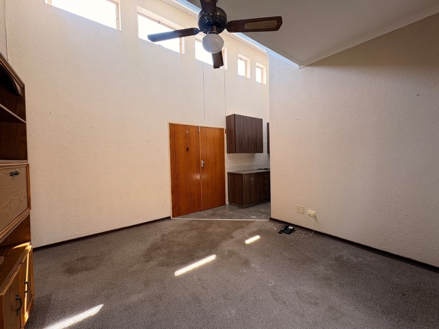 2 Bedroom Property for Sale in Oudorp North West
